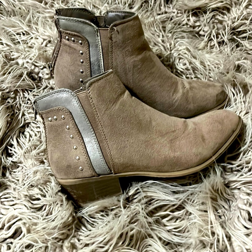 Candies Booties